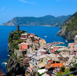Vernazza from the trail/
		    