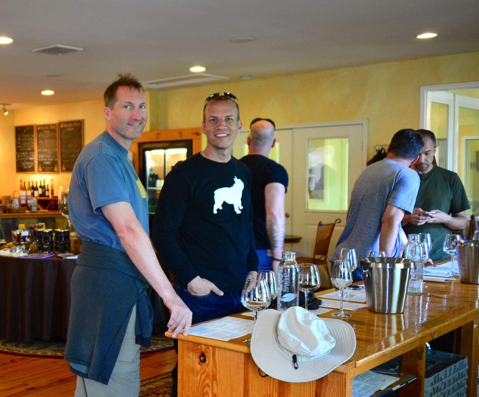 Thanx Jim &amp; Dan for paying attention... no one else seems to!/