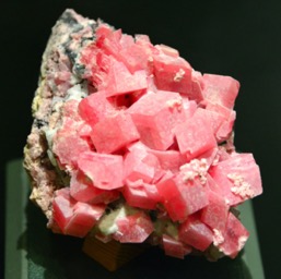 Bubble gum crystals