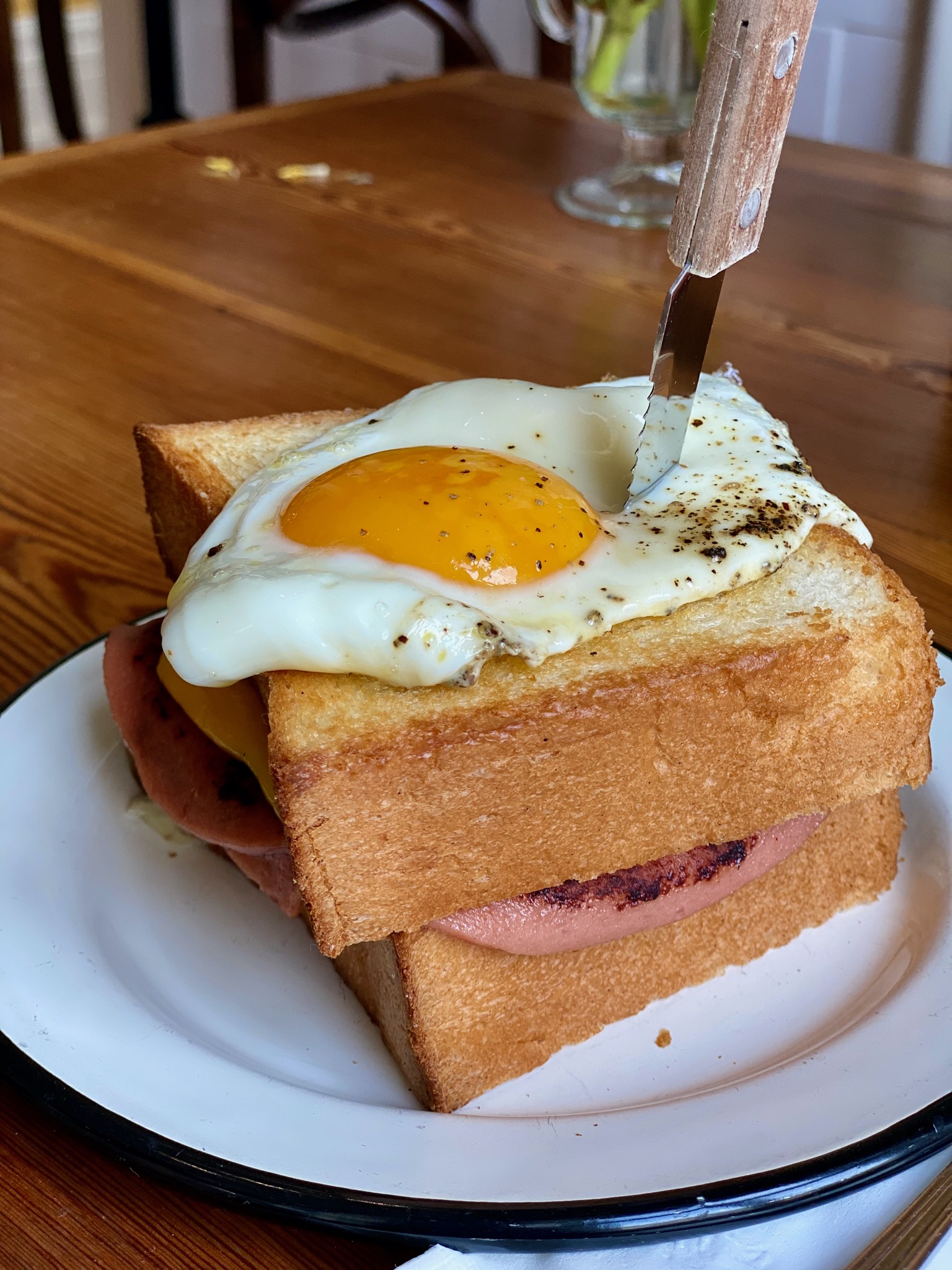 Some runny eggs for Dan/