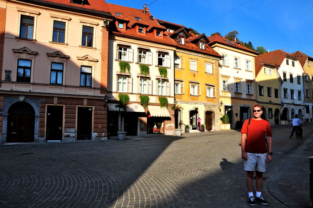 Dan in front of our hotel/