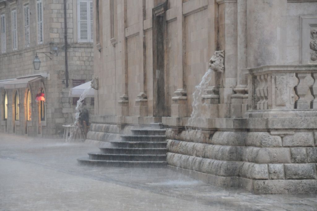 Just a few minutes later the skies opened up!/