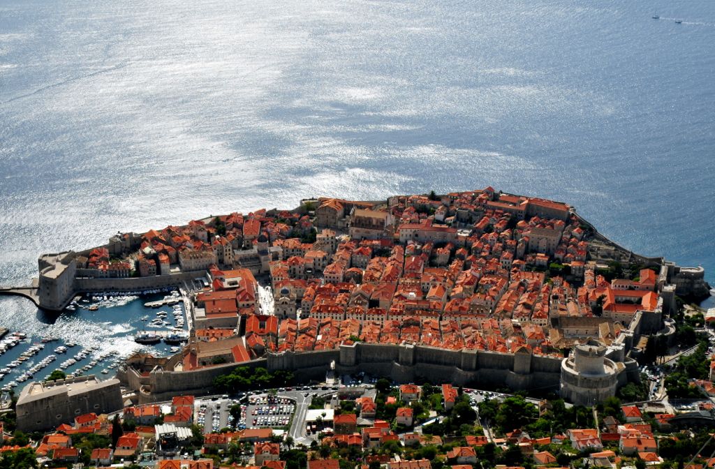 Lookig into the town from top of the mountain/