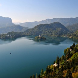 Ahhh... spectacular Lake Bled/
		    