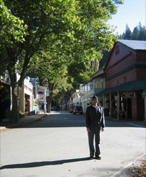 Dan in Main Street