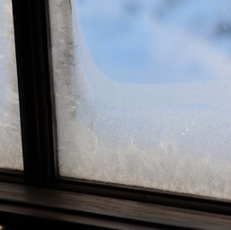 Frozen cabin window... from the inside!/
		    