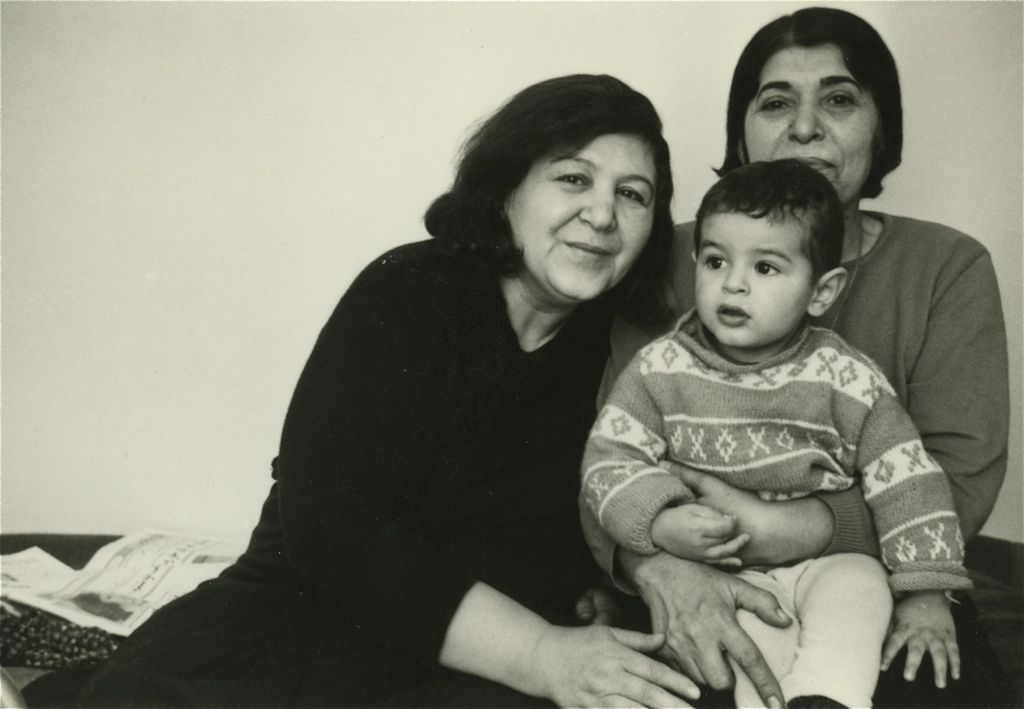 Grand Ma, Ammeh & Koohy/