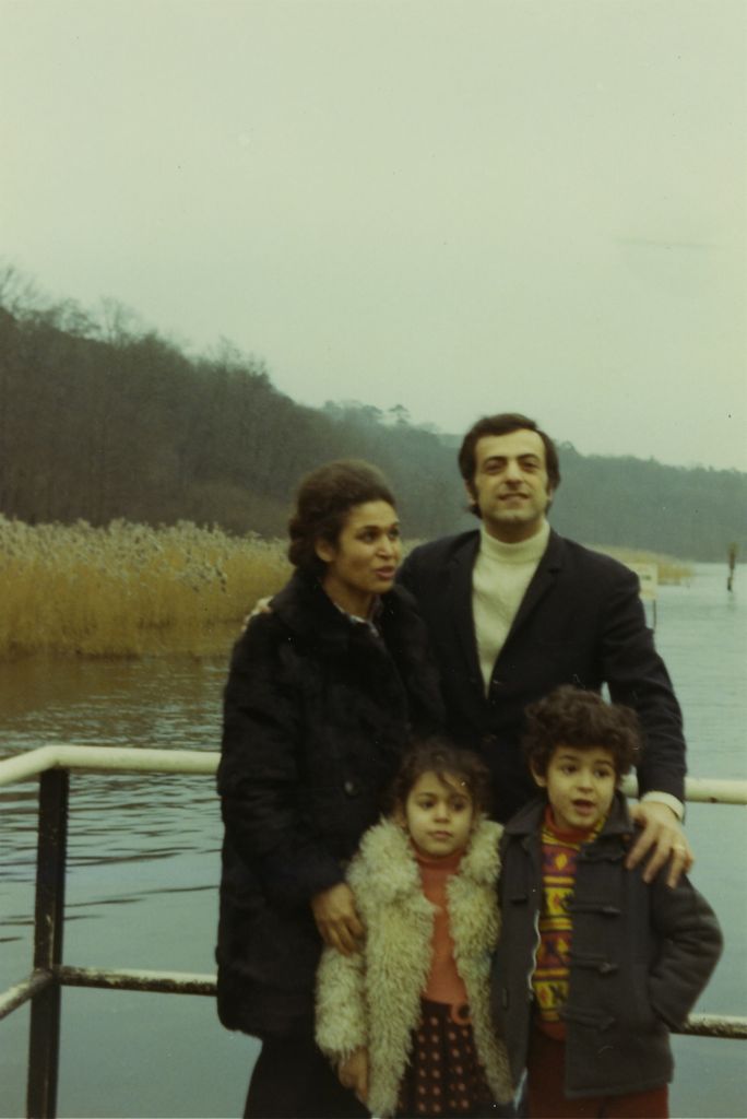 Mom, Uncle Mossi, Assana & Koohy/