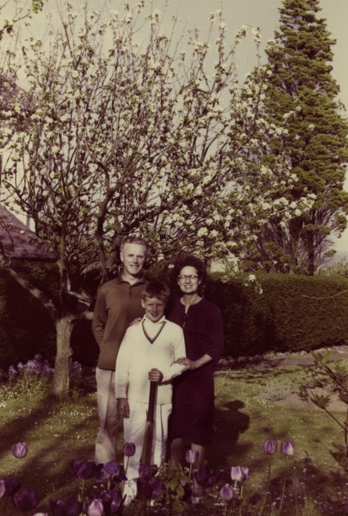 Jane, Harding, and their kid/