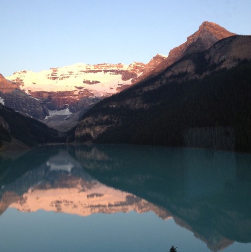 Last morning's lake: glassy! Good bye Canada!