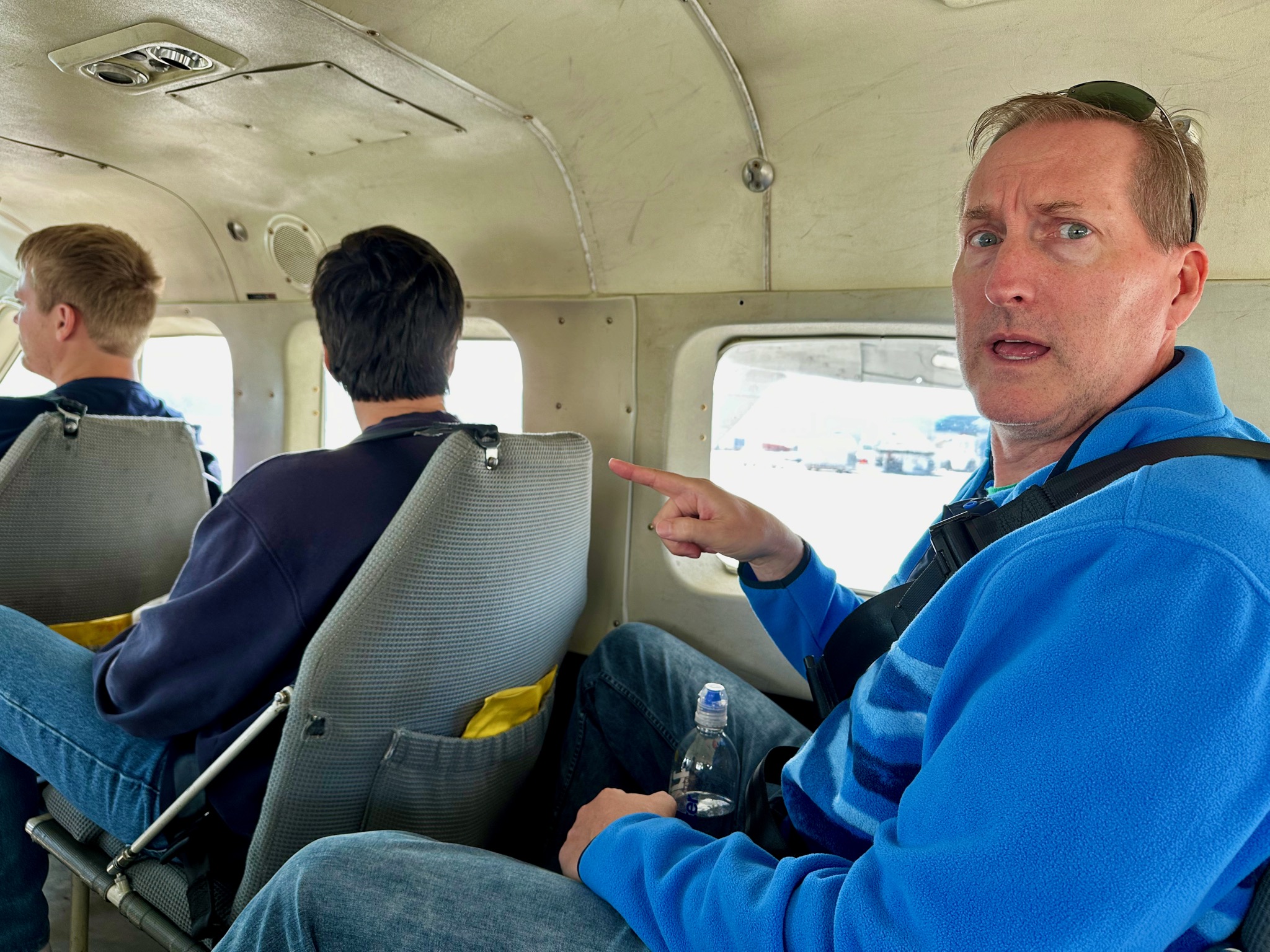 Piddly puddle-jumper plane @ Juneau International Airport/1899 Alex Holden Way, Juneau, AK 99801, USA