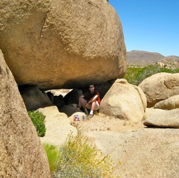 Picnic under a rock/
		    