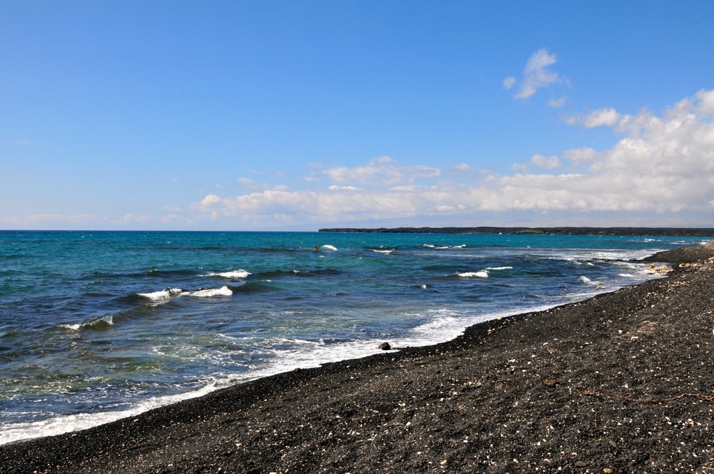 Kuki'o Beach/