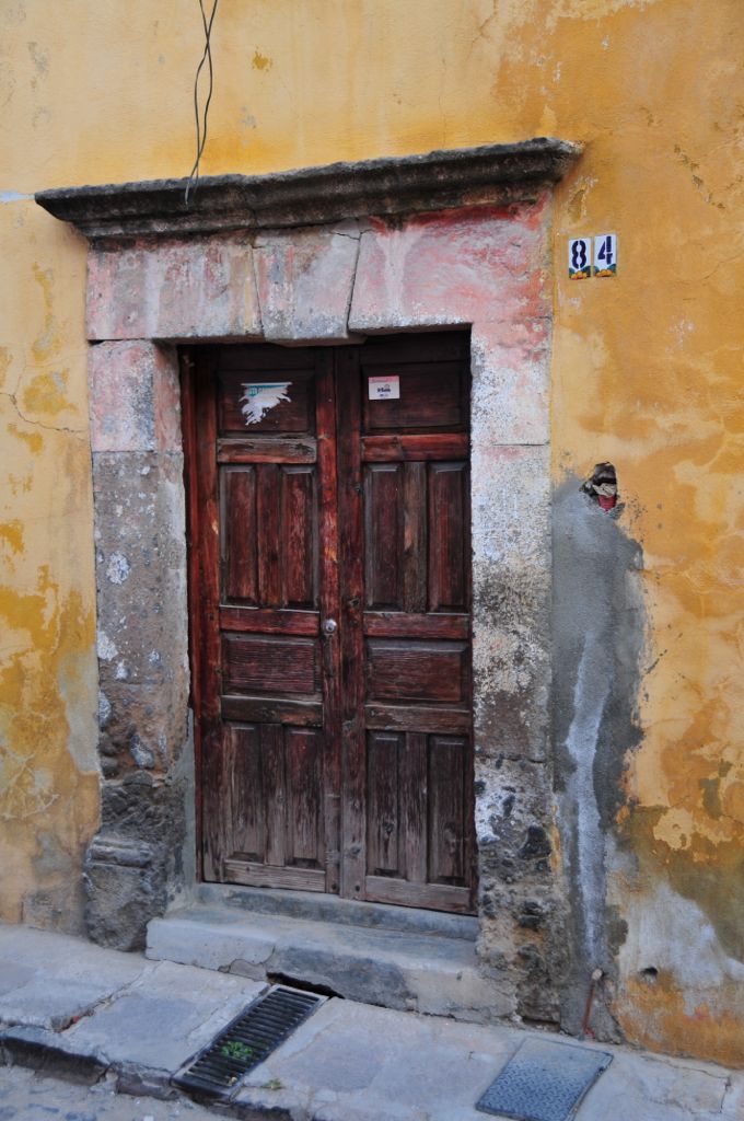 So many gorgeous doors/