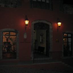 Casa de Sierra Nevada, San Miguel de Allende/
		    