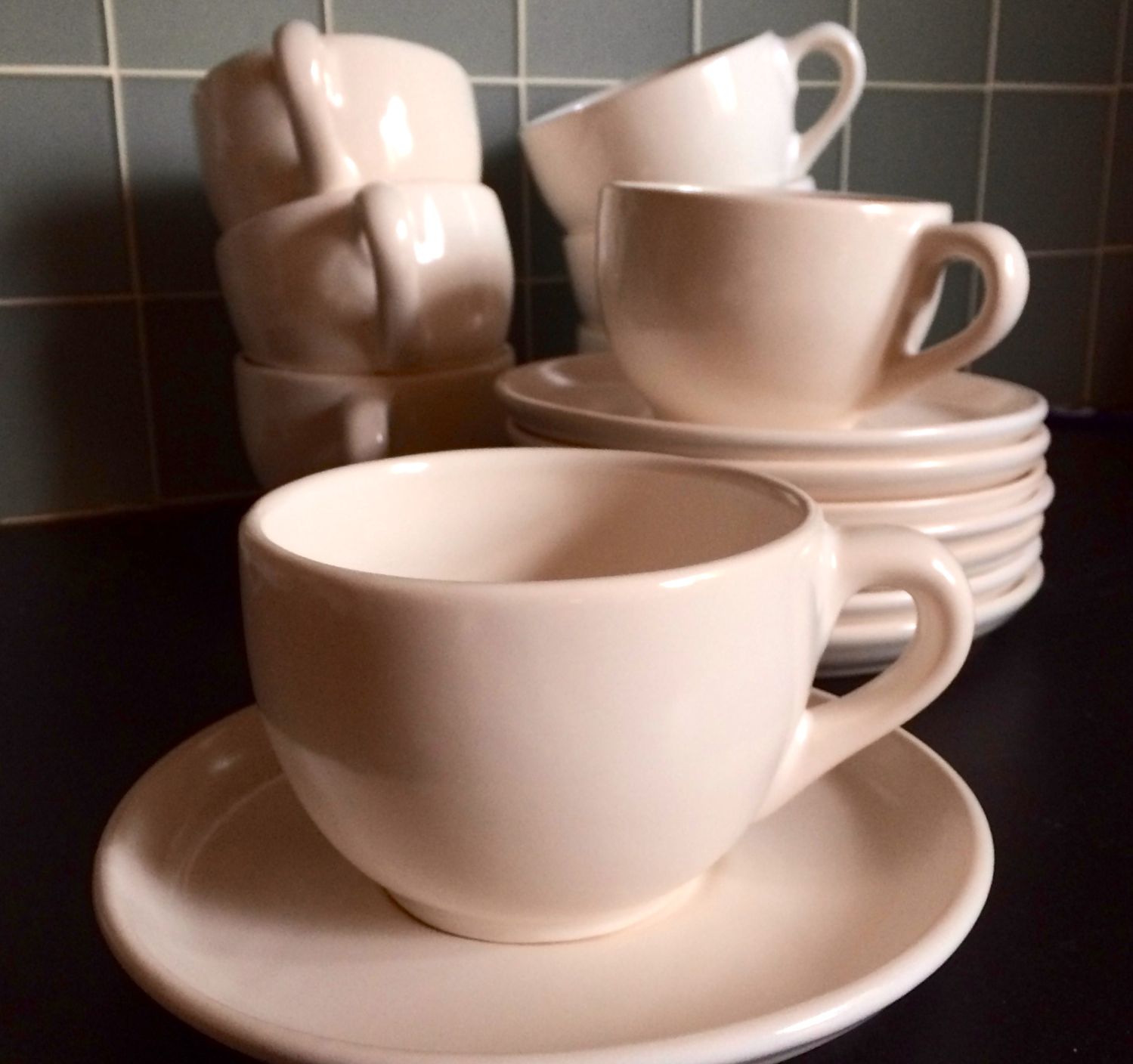 Tazas extra grande... in Assana's kitchen! Boom!/