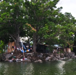 A modest living on the islands of Laga Nicaragua/
		    