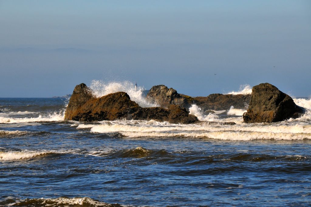 Crashy waves... though It was no South Point!/