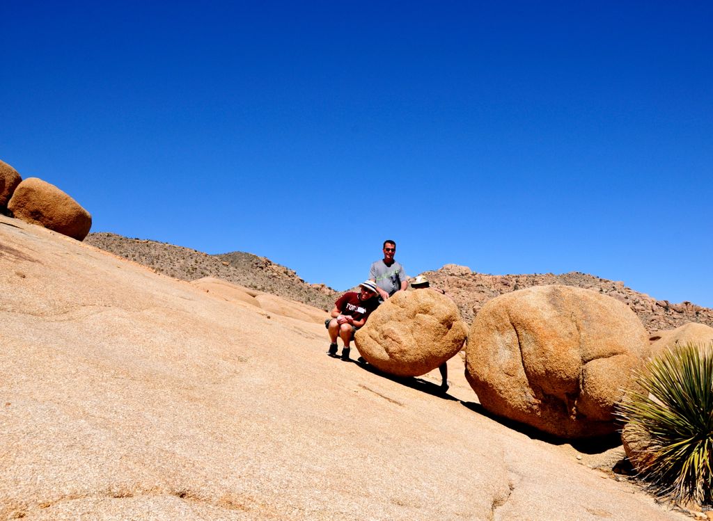 Thanx Paul & Barry for posing... Dan, not so much.../