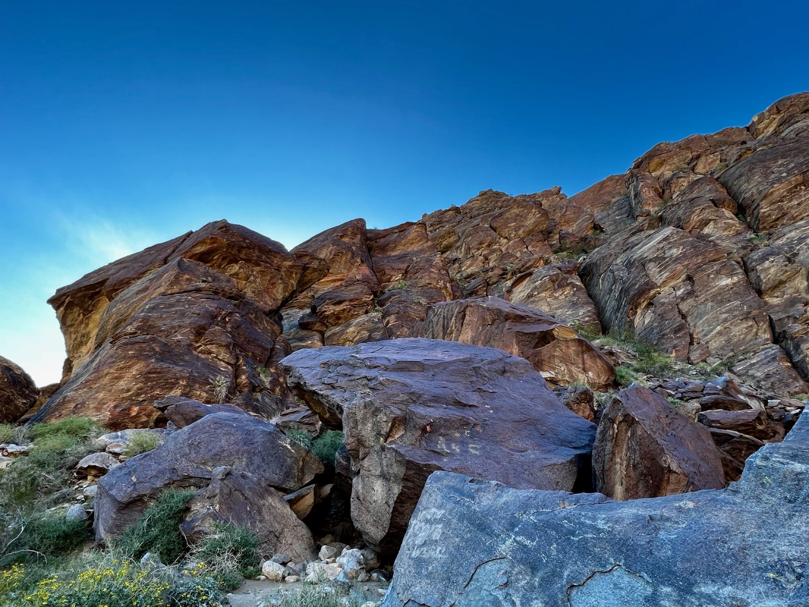 Hiking in Tahquitz Canyon/