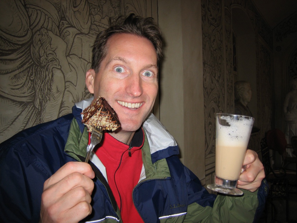 Mmm... cake'n cocoa/