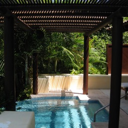 Awh... our own infinity plunge pool :)/
		    