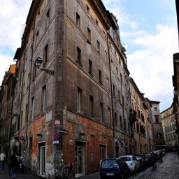 Crooked streets of Rome/
		    