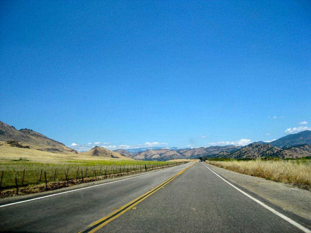 Road to Kings Canyon NP/