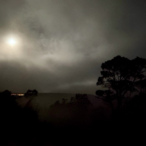 
		    1 Crater Rim Dr W, Pāhoa, HI 96778, USA