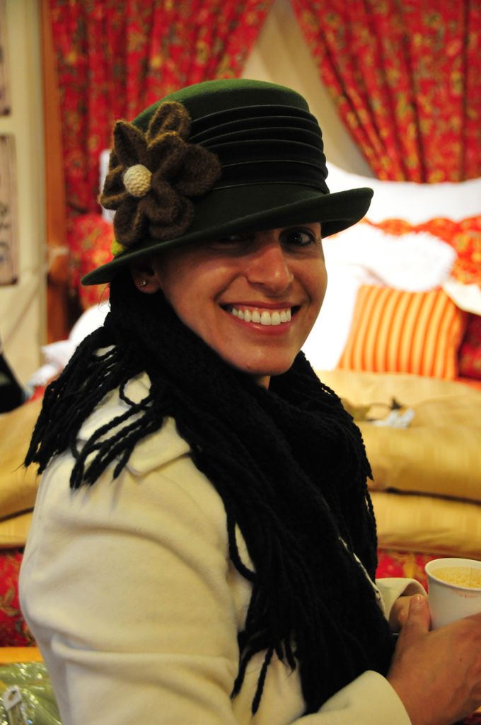 Assana mocking the hats/